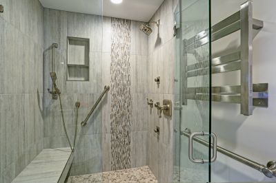 Tile Accents in Modern Showers